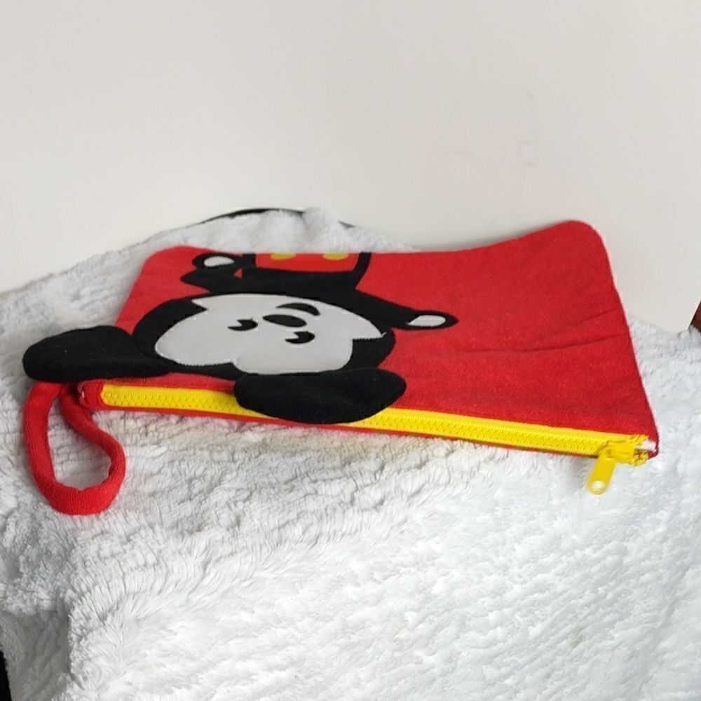 Disney Mickey Mouse Insulated Pouch - Picture 6 of 8